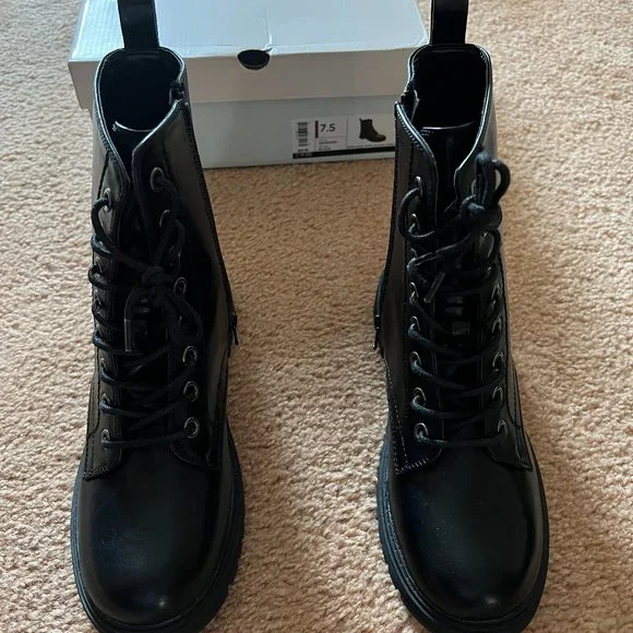 KOHL S O. S. GOODS FOR LIFE BLACK BOOTS